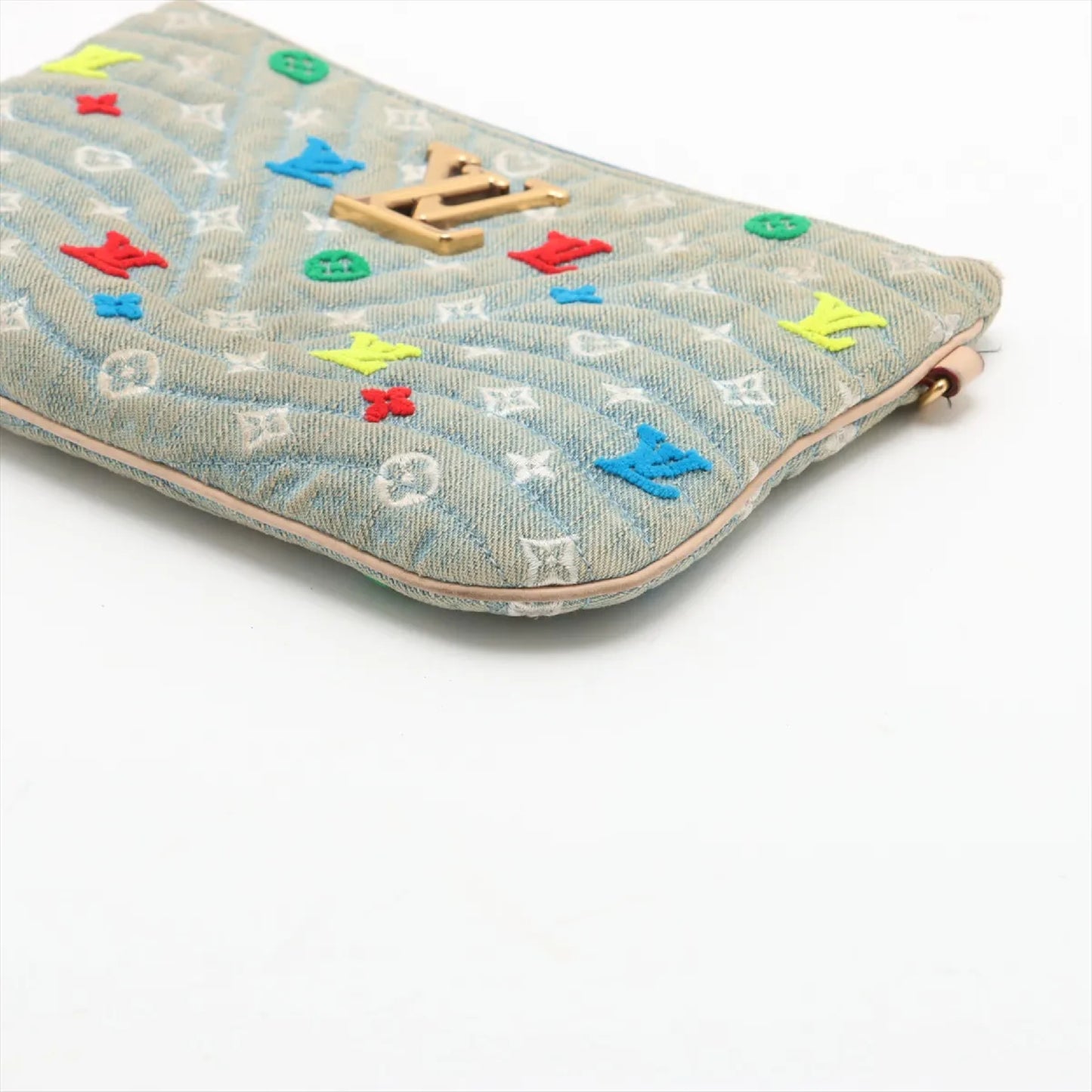 LOUIS VUITTON New Wave Pochette Zip Clutch Bag M67538