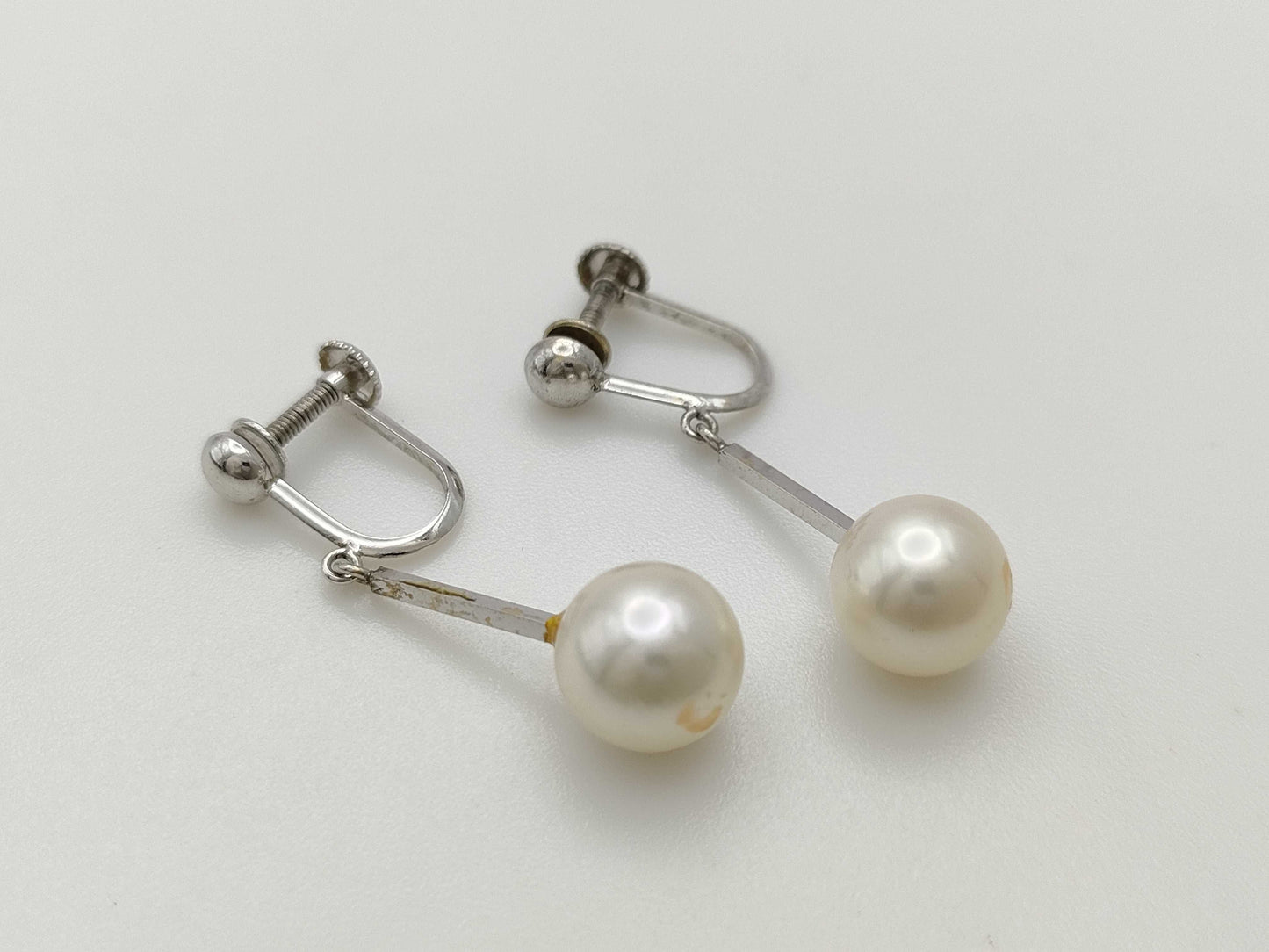 Pearl diameter: approx. 8.2-8.3mm, 14K White Gold, 2.9g, Earrings 