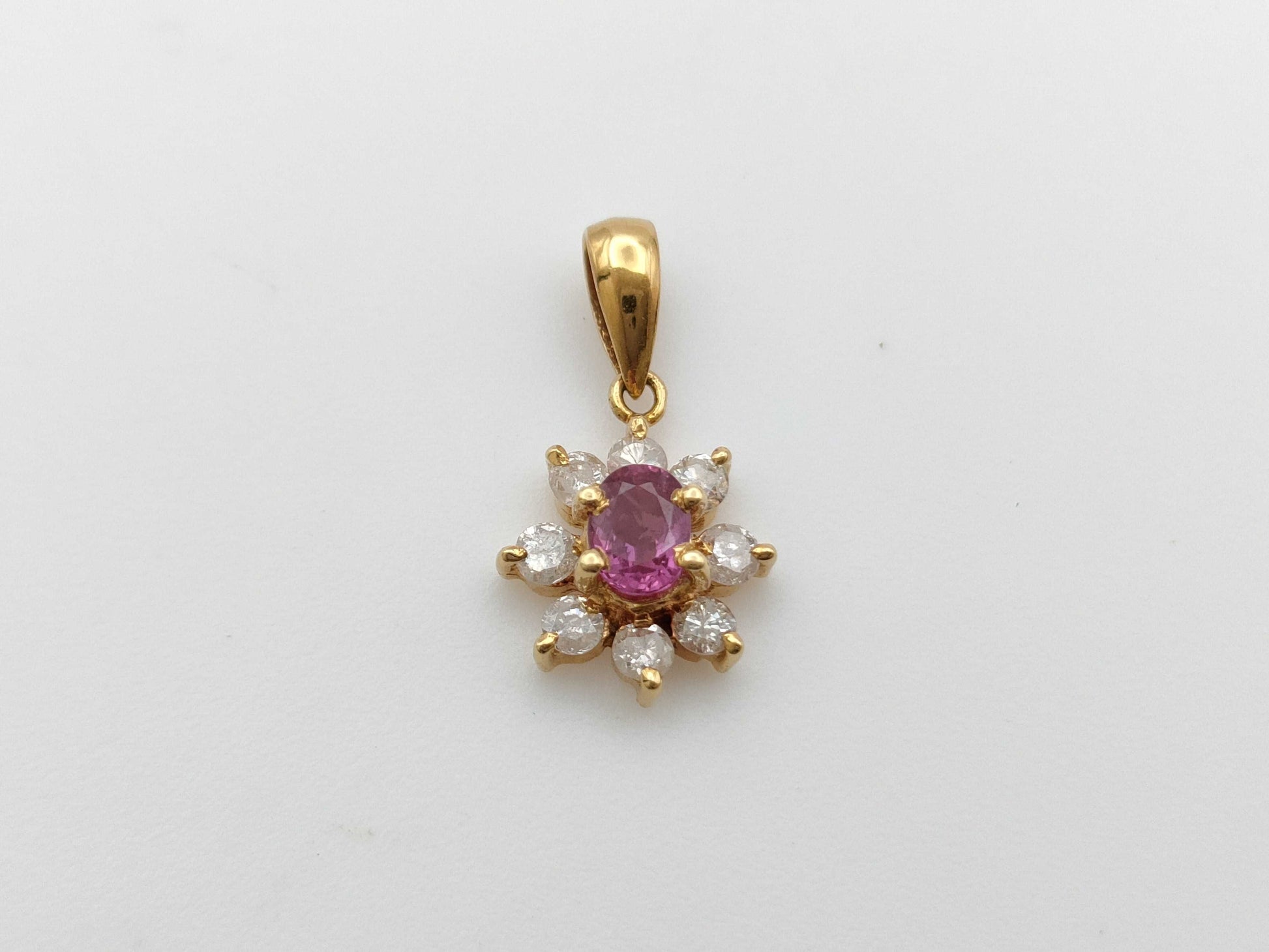 Ruby and Diamond 18K Gold Pendant Top 0.8g