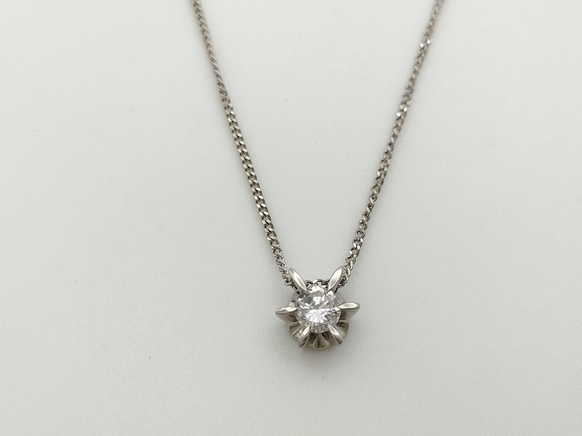 D0.48ct PT900/850 3.9g Necklace 