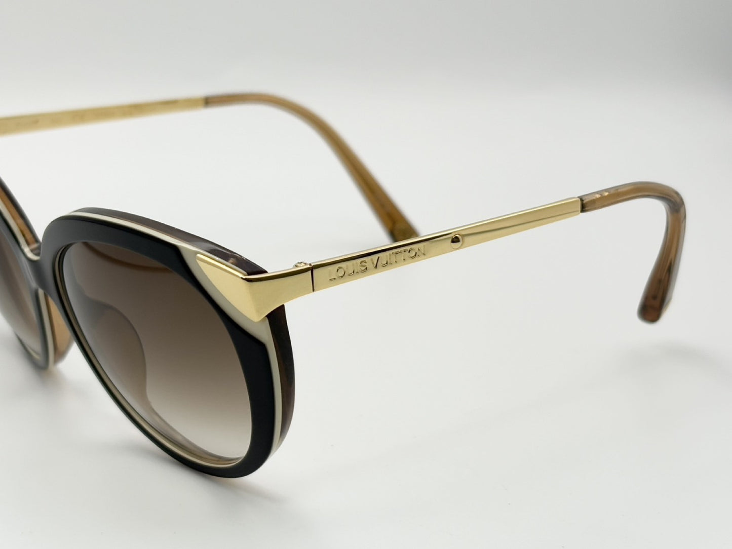 LOUIS VUITTON Z0620E Cat Eye 56□16-140 Sunglasses Amber Brown R0176 Case and Dust Bag Included