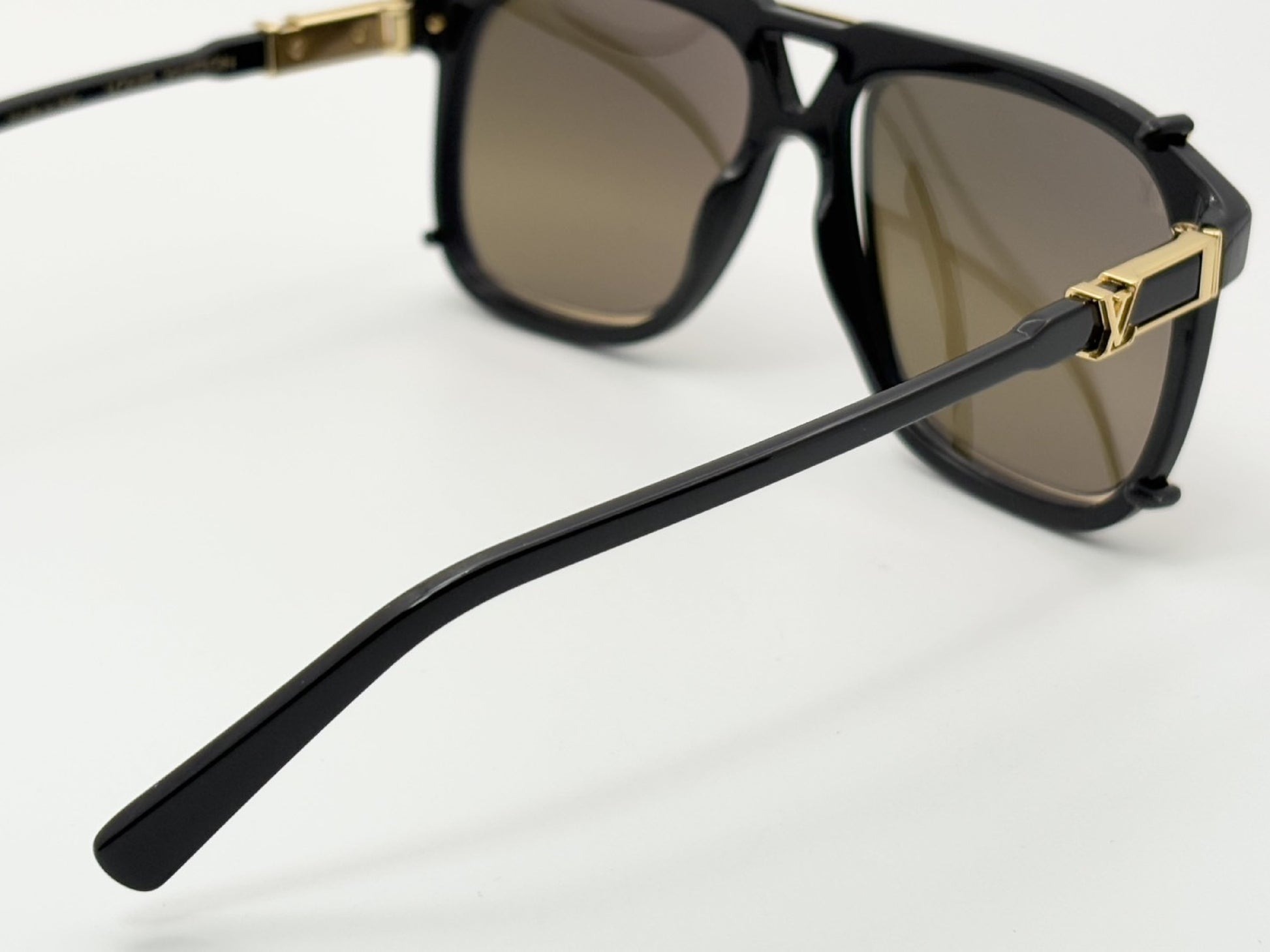 LOUIS VUITTON Z1085W Sunglasses LV Satellite 58□15-145 Sunglasses Black RG0199 Case Included Sunglasses/Eyeglasses