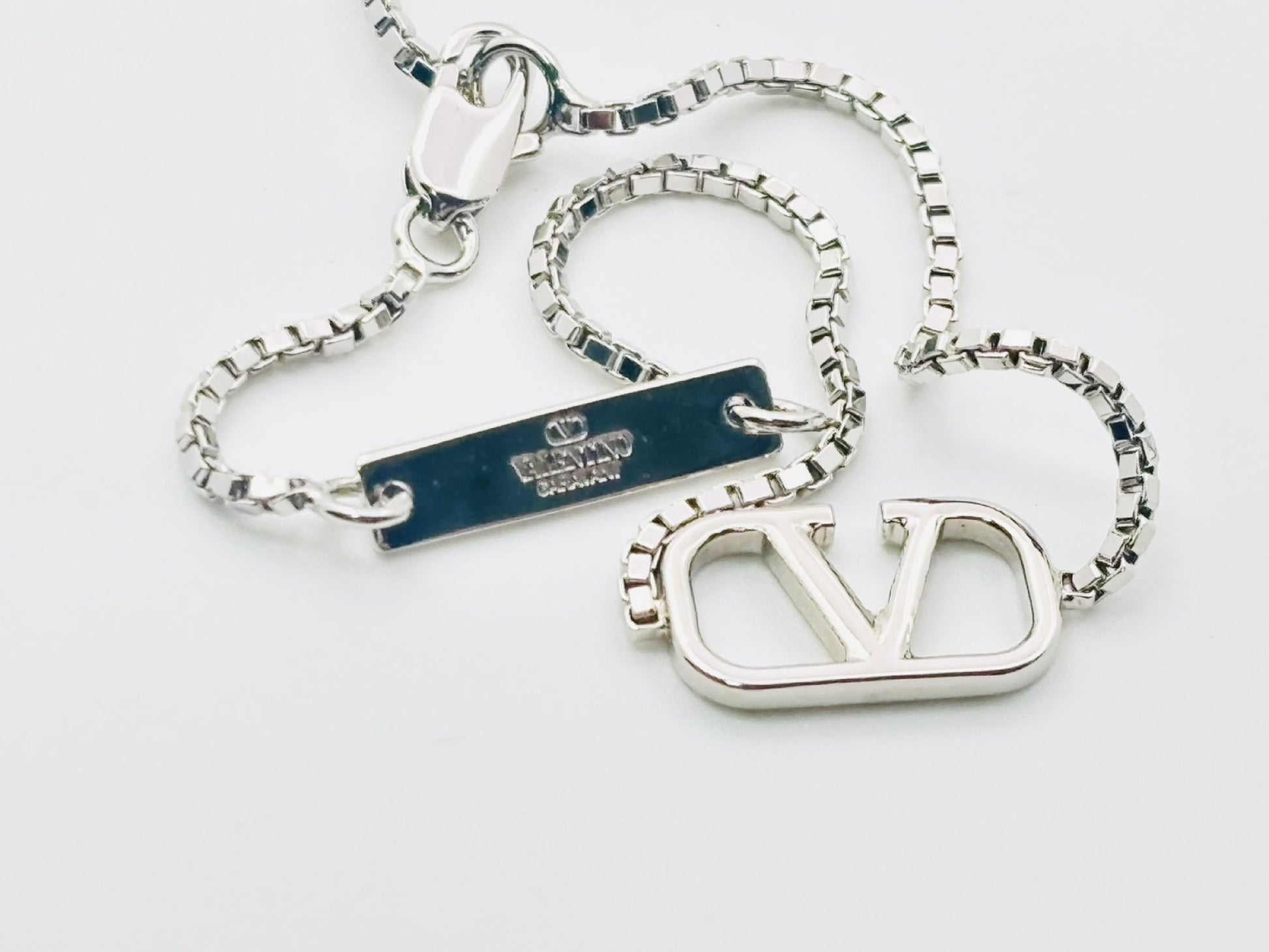 Valentino Garavani V Logo Signature Metal Bracelet in Silver, Current Model, Bracelet/Bangle