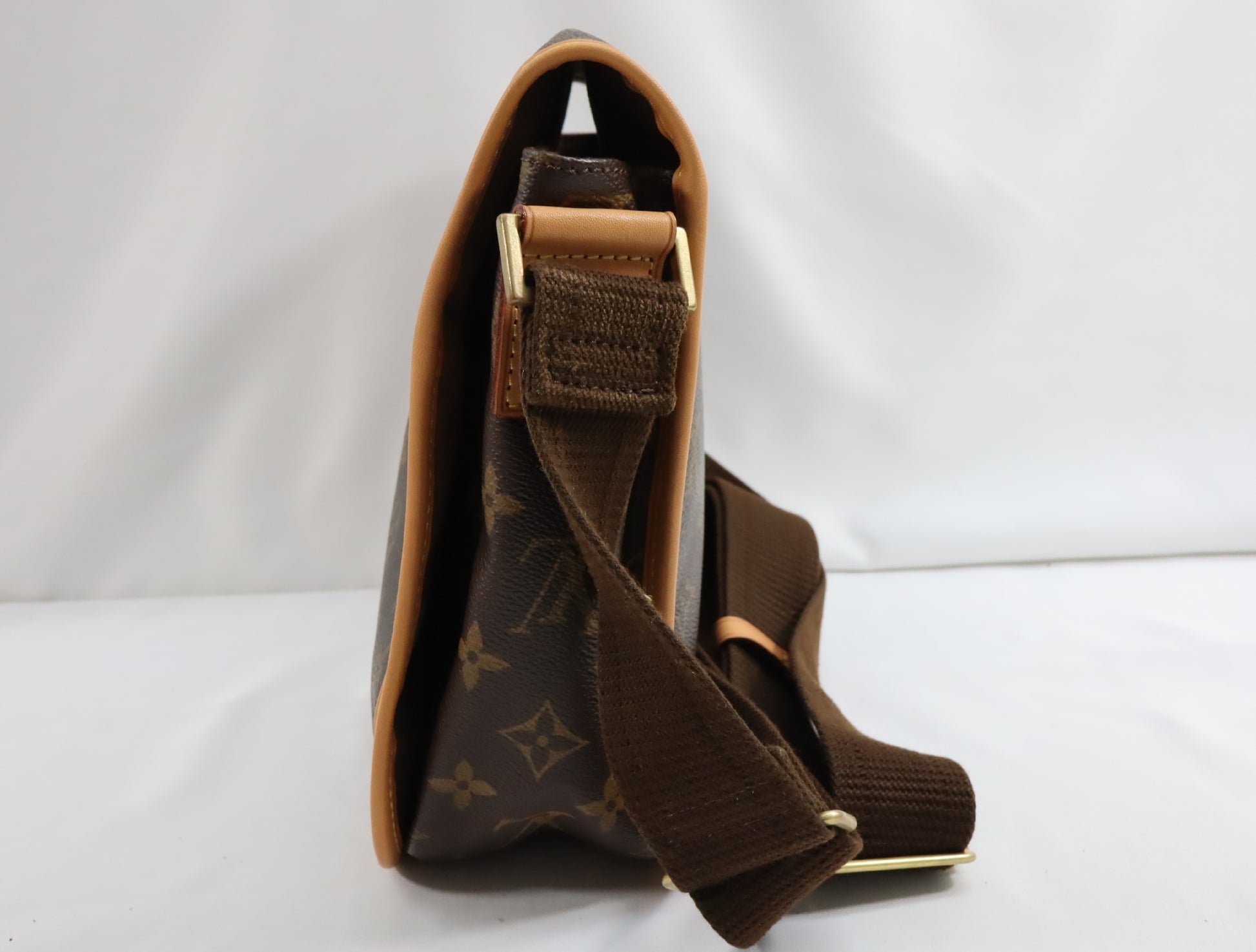 LOUIS VUITTON Monogram LOUIS VUITTON M40106 Monogram Louis Vuitton Monogram Messenger PM Bosphor M40106 MI2007 Shoulder Bag