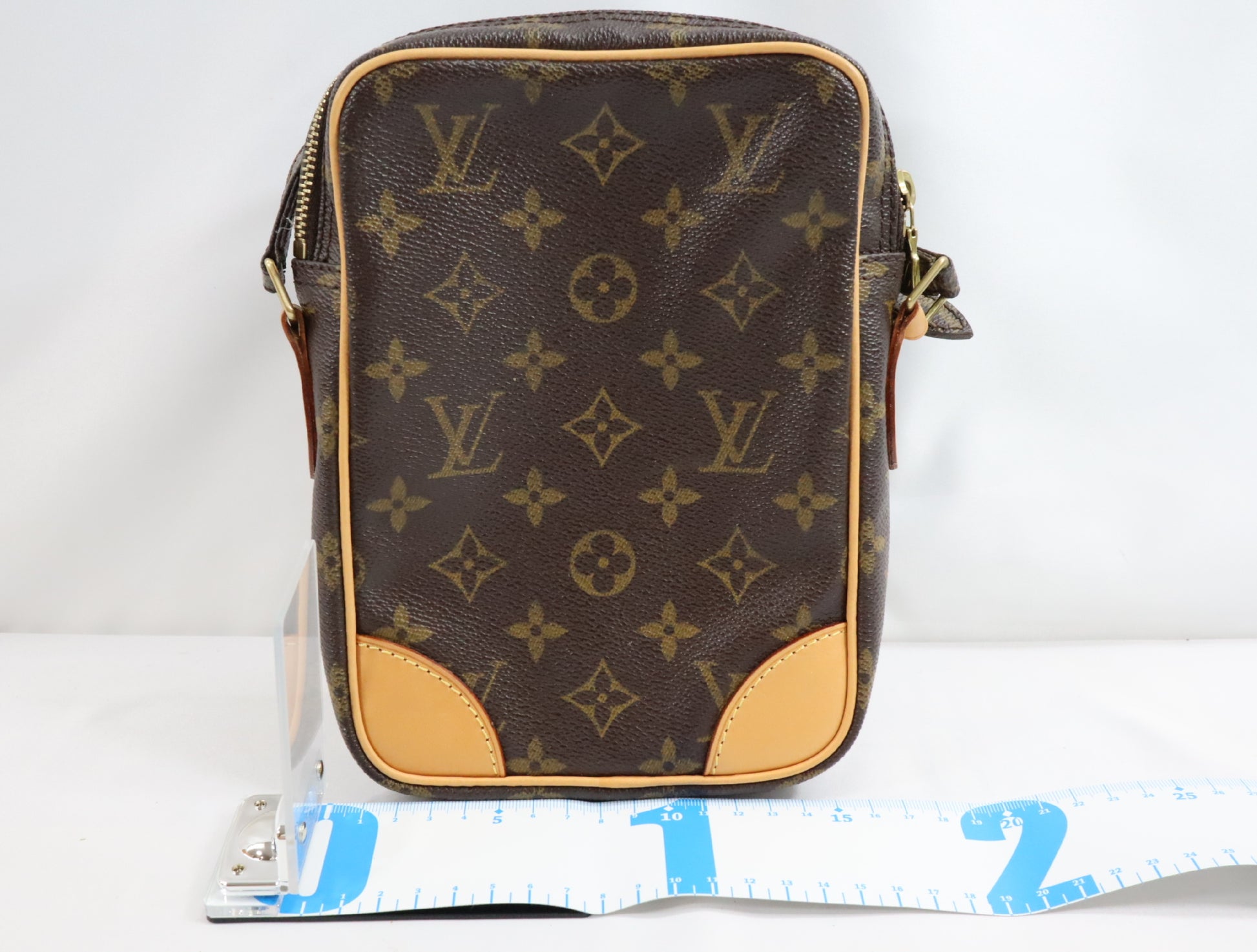 LOUIS VUITTON Monogram LOUIS VUITTON M45266 Monogram Danube Shoulder Bag Shoulder Bag