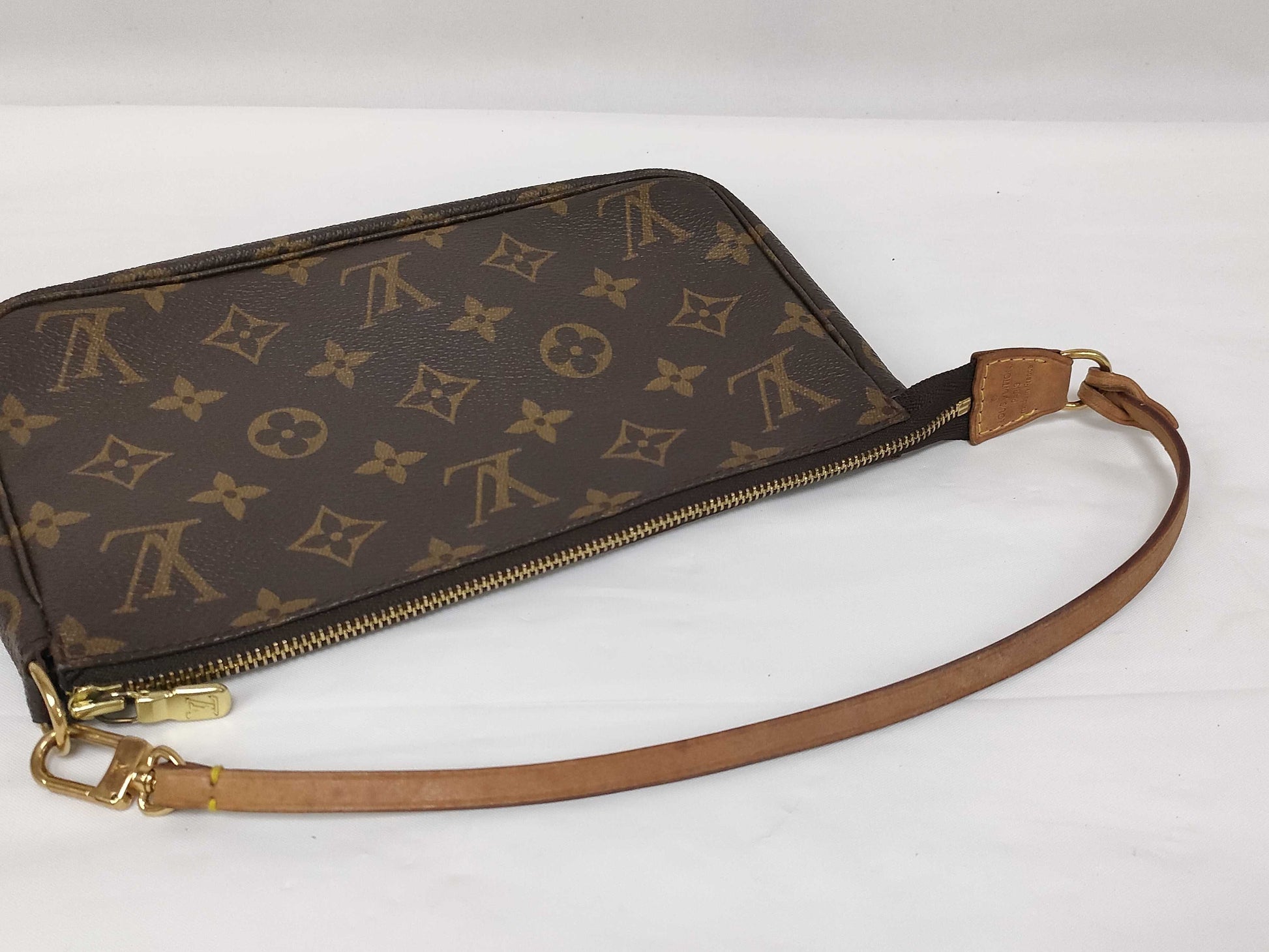 LOUIS VUITTON Monogram Accessoires Handbag