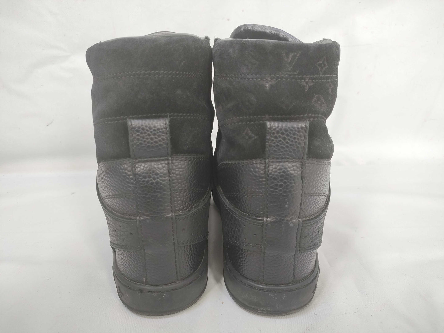 LOUIS VUITTON Monogram Louis Vuitton Women's Sneakers Size 37