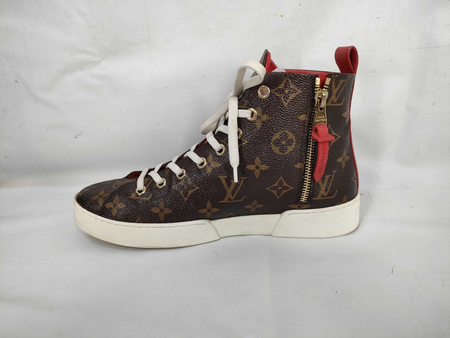 LOUIS VUITTON Monogram Louis Vuitton Women's Sneakers Size 37