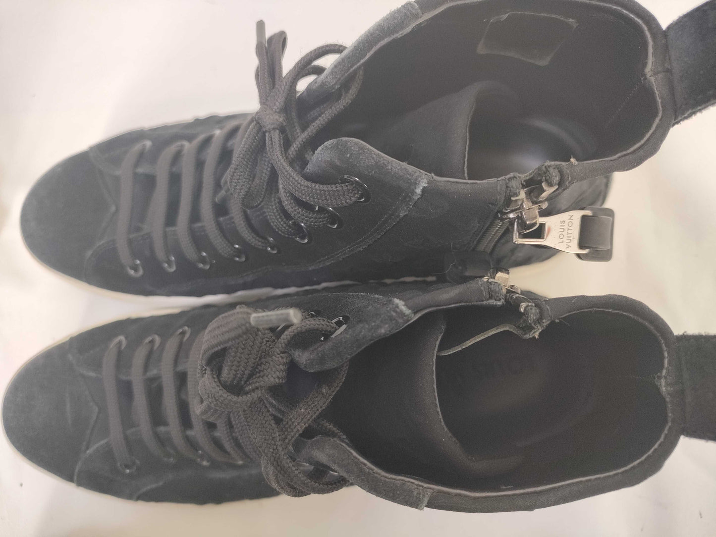 LOUIS VUITTON Monogram Louis Vuitton Women's Sneakers Size 36