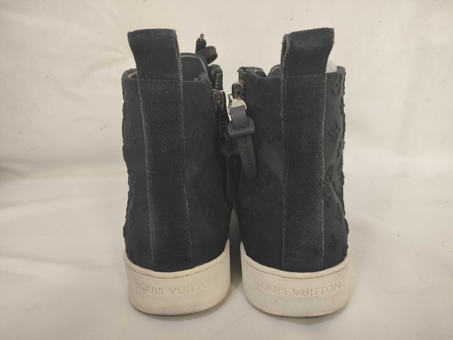 LOUIS VUITTON Monogram Louis Vuitton Women's Sneakers Size 36