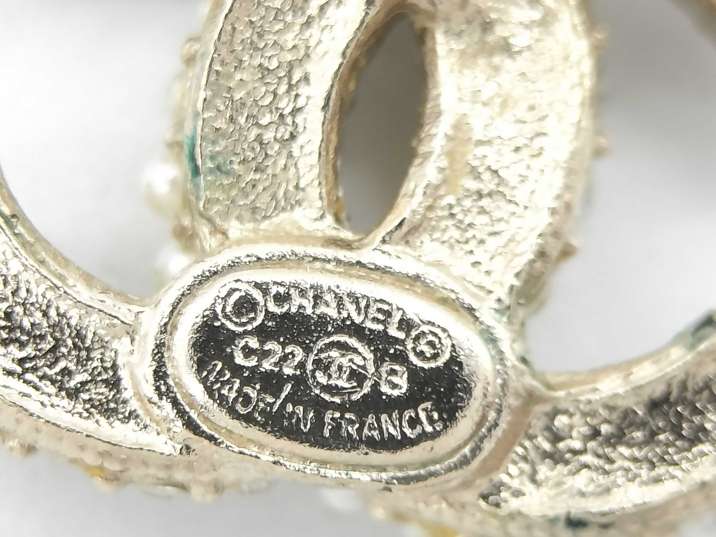 CHANEL Coco Mark C22B Coco Pearl Stone Earrings