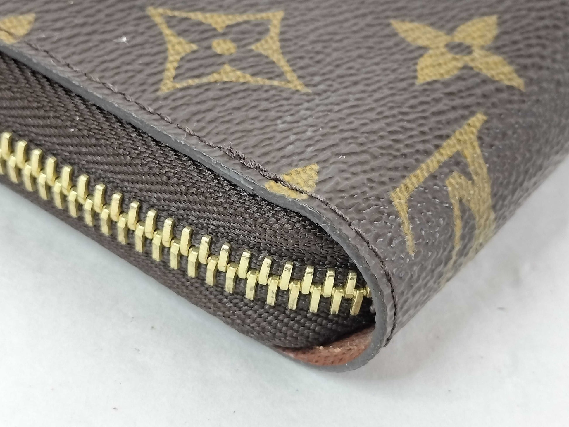LOUIS VUITTON Monogram M42616 Zippy Wallet GI4106 Monogram Wallet