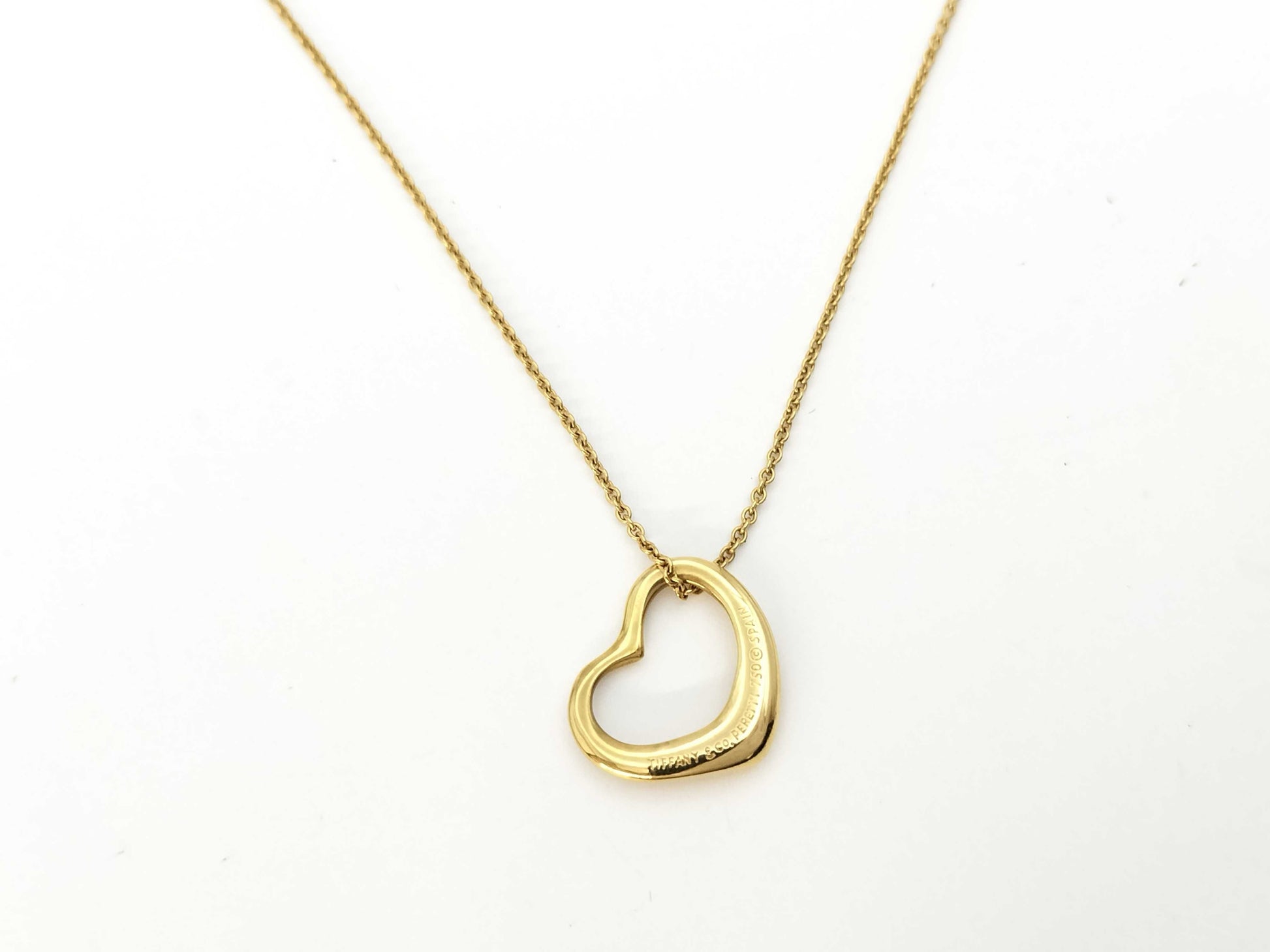 Tiffany & Co. Open Heart Necklace in Yellow Gold 750, 3.2g 