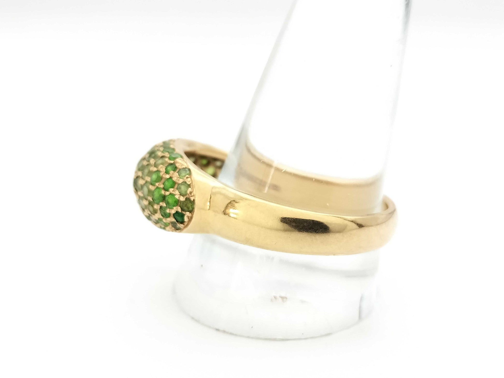 2.59ct colored stone ring in 18K gold 
