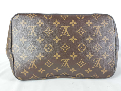 LOUIS VUITTON Monogram NeoNoe Shoulder Bag