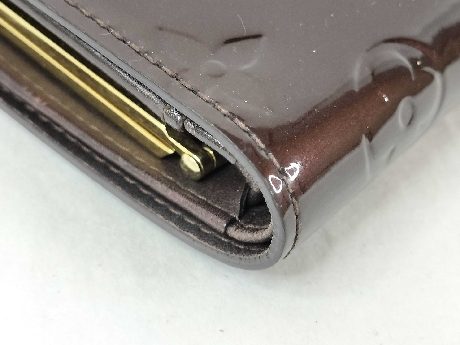 LOUIS VUITTON Vernis Louis Vuitton Vernis Clasp Wallet