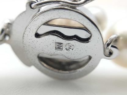 TASAKI 2-Piece Necklace Set: Akoya Pearls, Diameter 6.9mm-7.3mm / Akoya Pearls, Diameter 7.6mm/7.7mm , 18K White Gold/Silver, 35.3g 