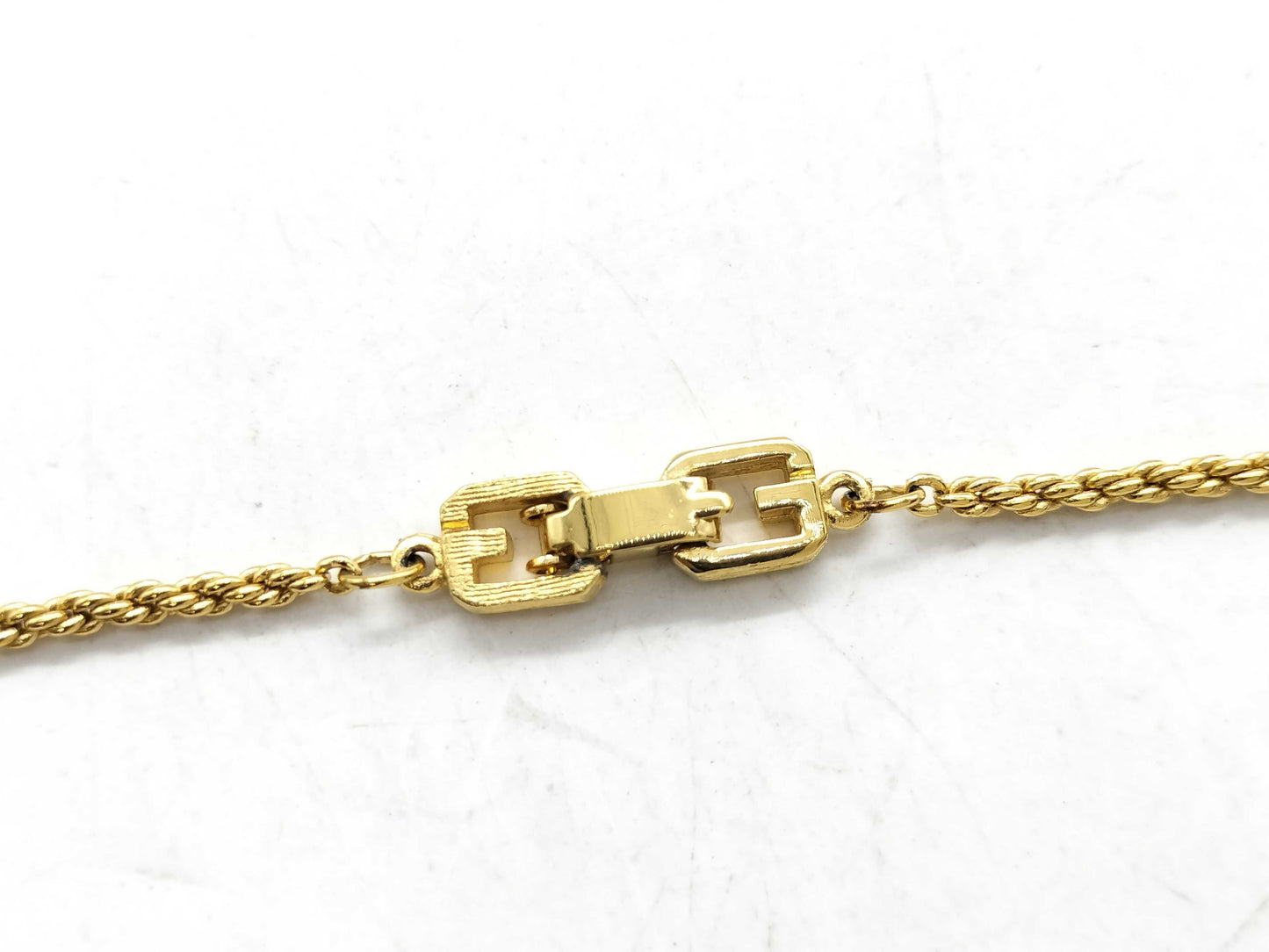 GIVENCHY Twist Chain Necklace