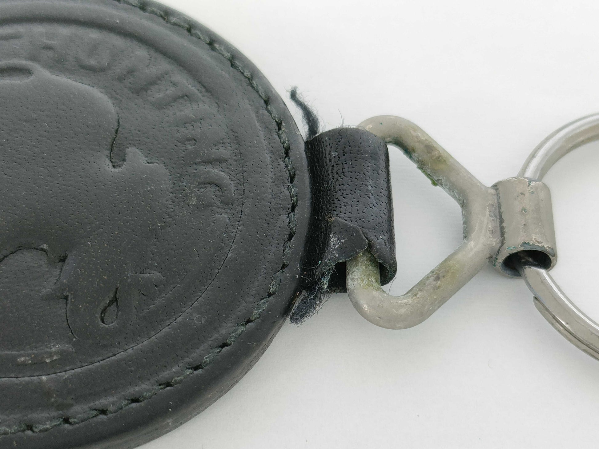 HUNTING WORLD Leather Logo Keychain Key Case/Keychain