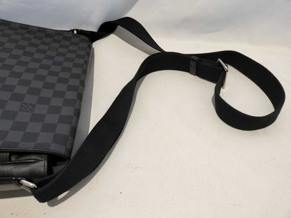 LOUIS VUITTON Damier Louis Vuitton Damier Graphite District mm Shoulder Bag
