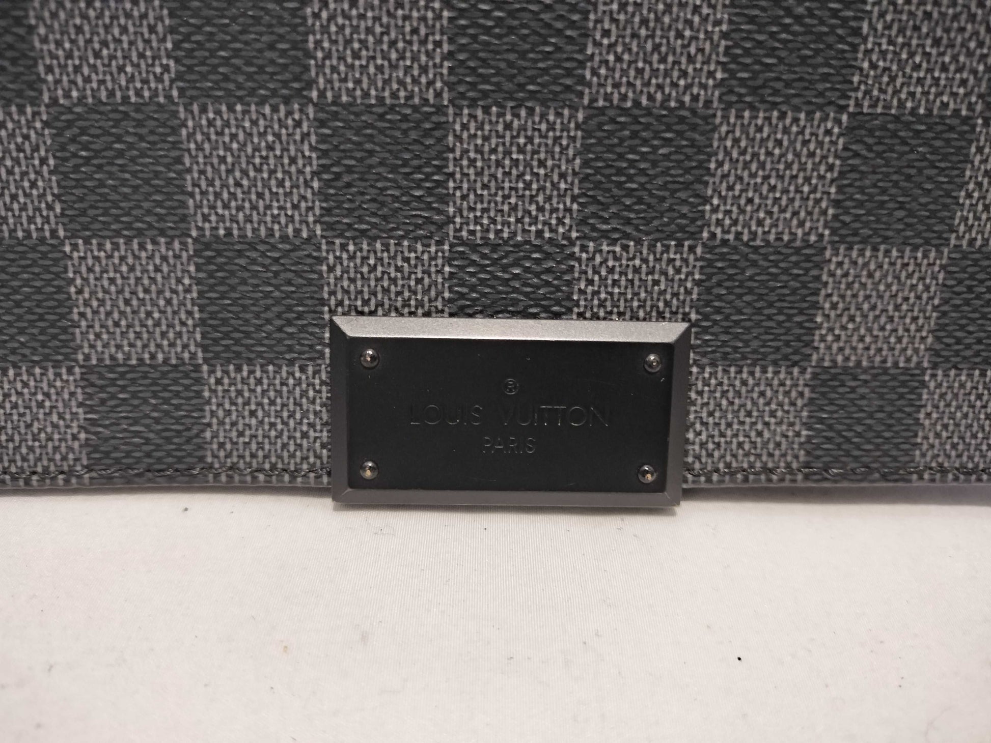 LOUIS VUITTON Damier Louis Vuitton Damier Graphite District mm Shoulder Bag