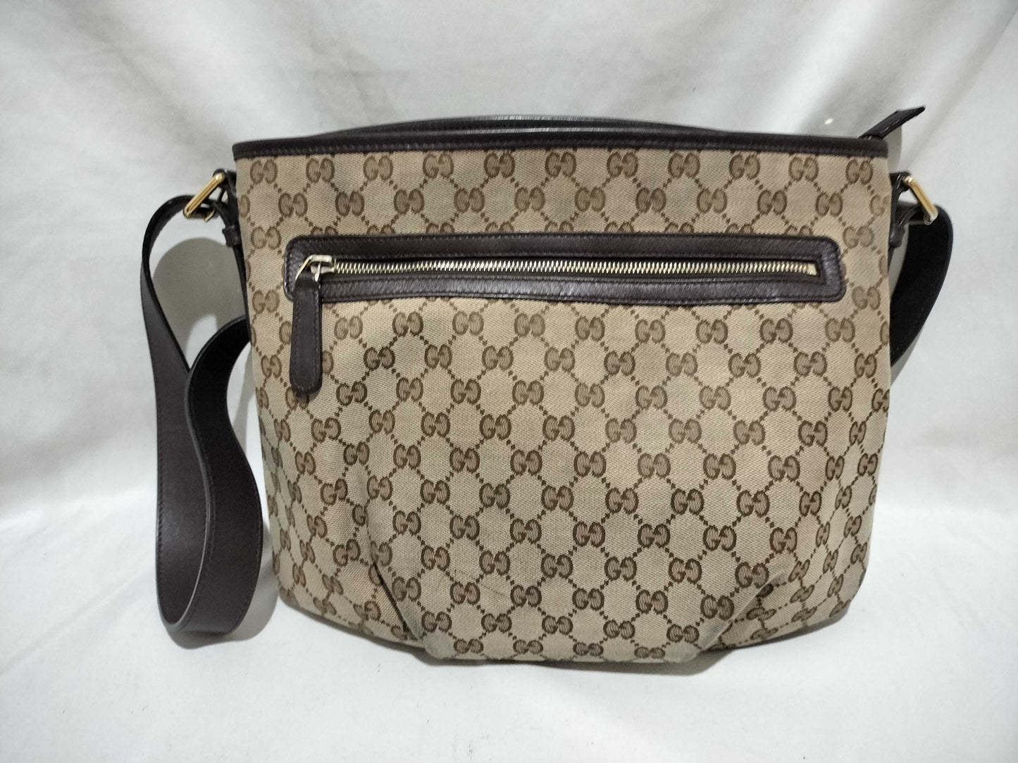 GUCCI GG Canvas Shoulder Bag