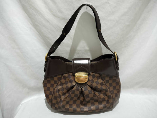 LOUIS VUITTON Damier Louis Vuitton Damier Sistine PM Shoulder Bag