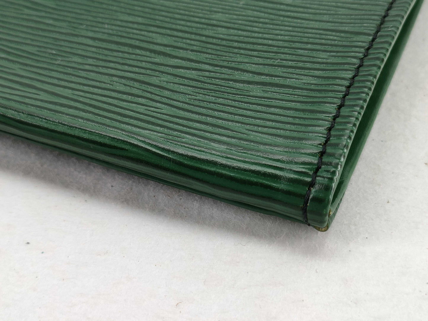 LOUIS VUITTON Epi M52712 Epi Iena 32 Borneo Green Clutch Bag