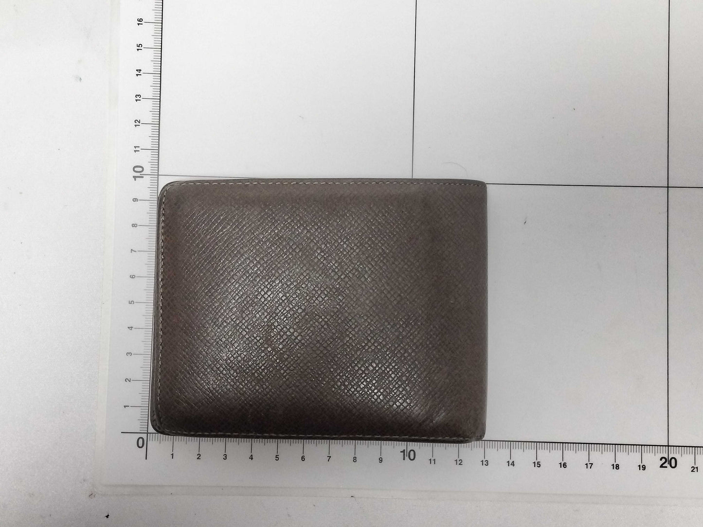 LOUIS VUITTON Taiga M31118 Taiga Portefeuille Florin Grizzly Wallet