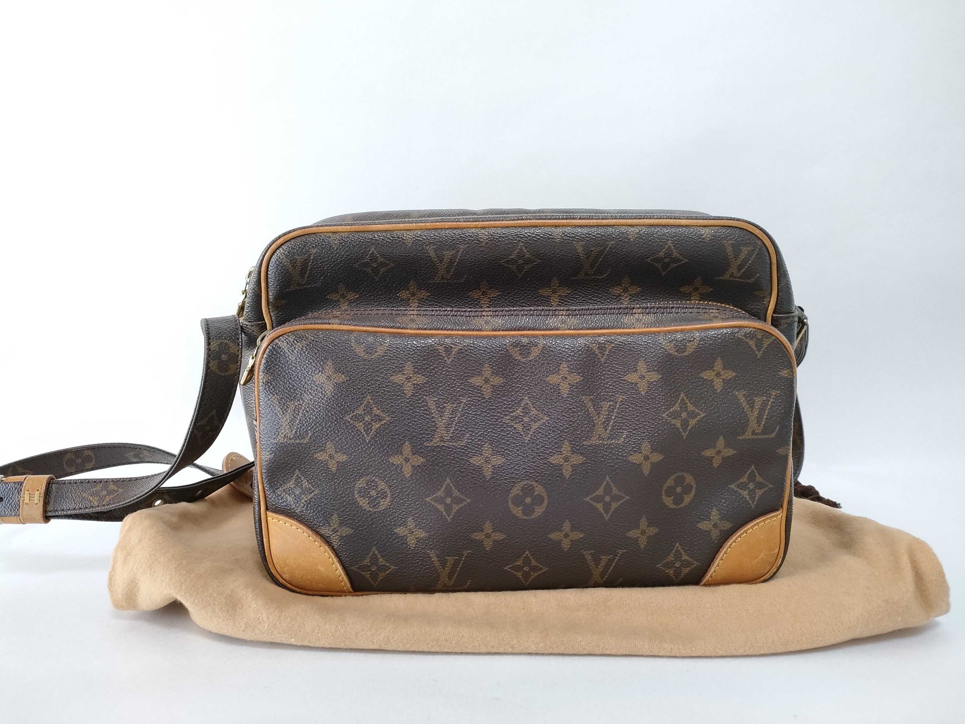 LOUIS VUITTON Monogram Nile Shoulder Bag
