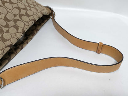 COACH Signature Coach Signature One-Shoulder Bag Shoulder Bag