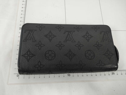LOUIS VUITTON Mahina Monogram Mahina Zippy Wallet