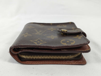 LOUIS VUITTON Monogram Louis Vuitton Monogram Folding Wallet