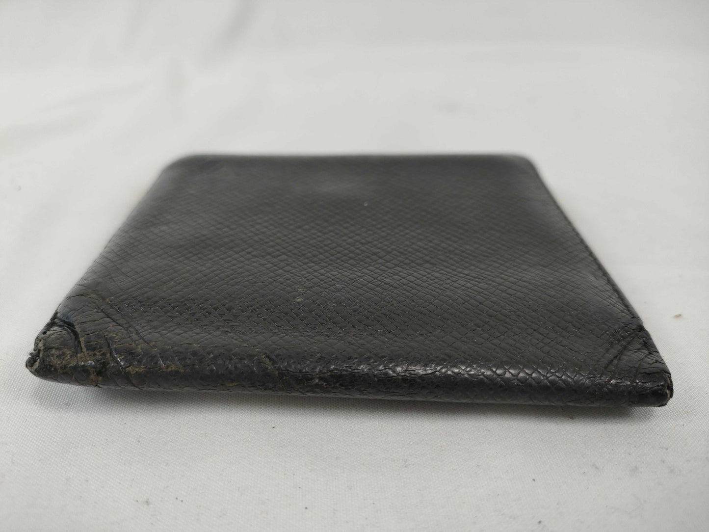 LOUIS VUITTON Taiga Bifold Wallet, Black