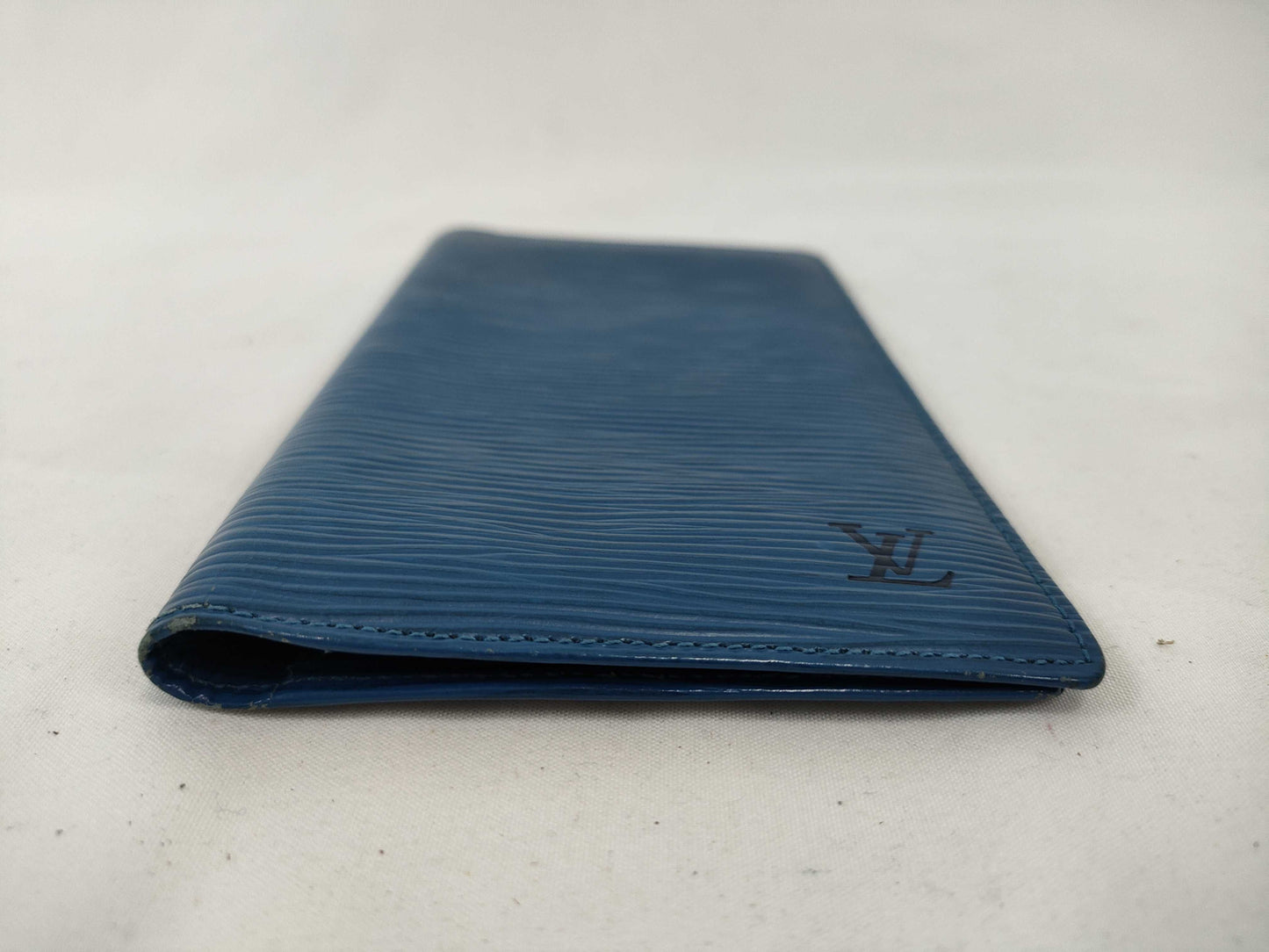 LOUIS VUITTON Epi Wallet