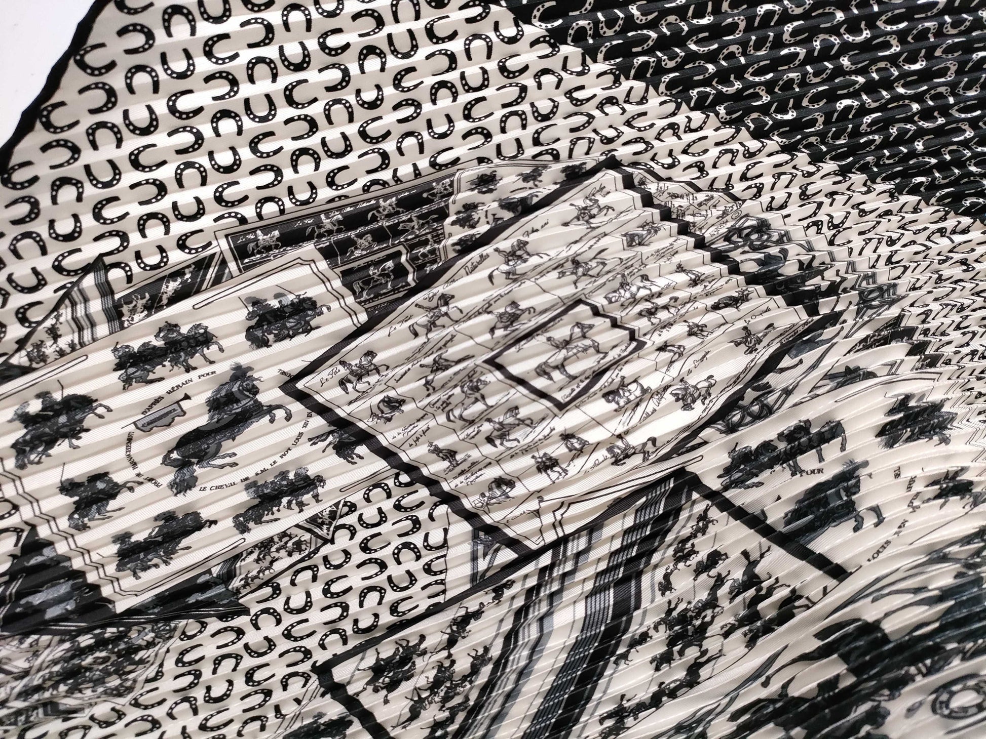 HERMES Carre HERMES Scarf Scarf