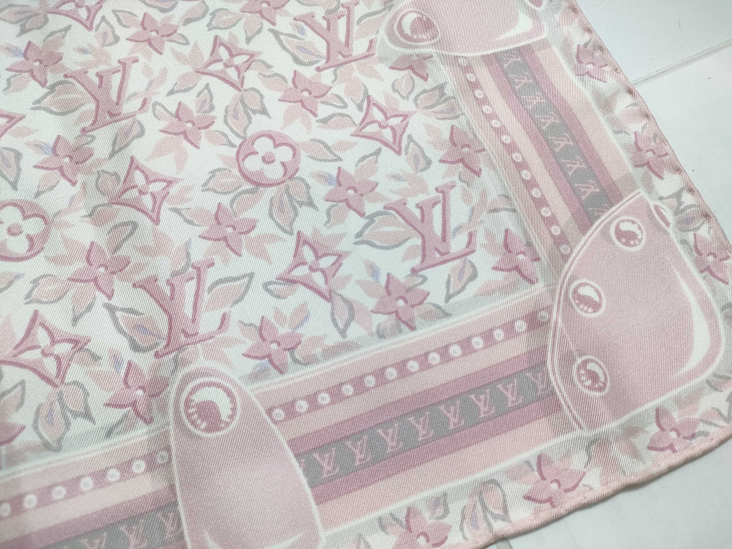 LOUIS VUITTON LOUIS VUITTON Scarf Scarf