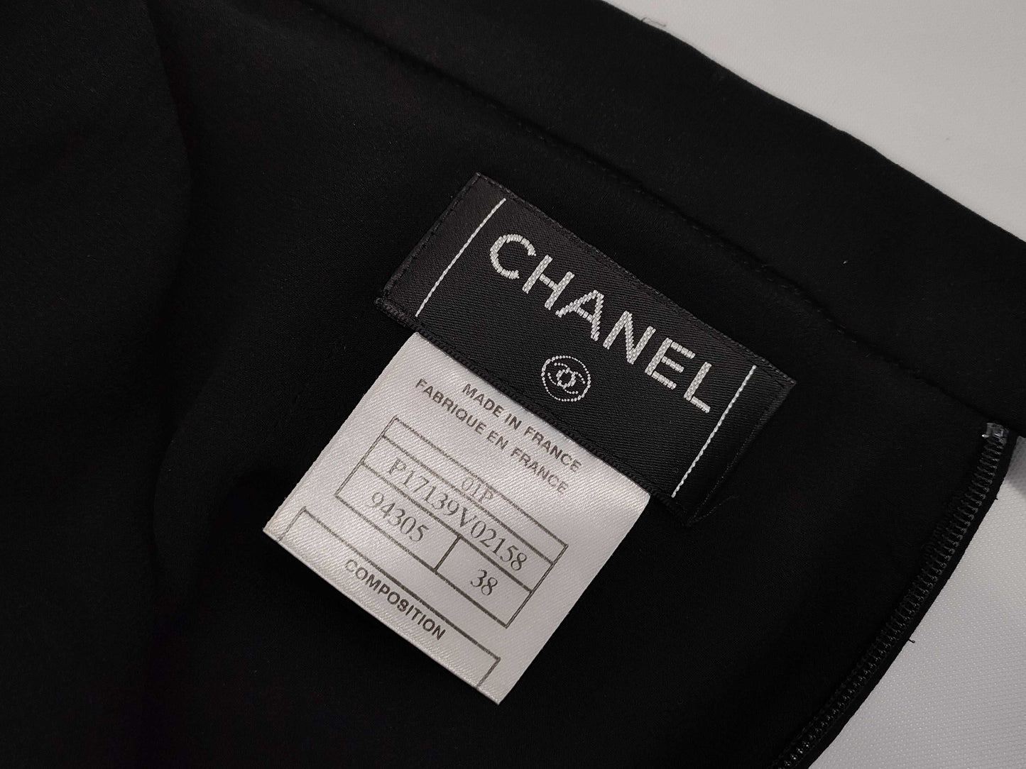 CHANEL CHANEL Black Silk Flare Skirt Size 38 Skirt