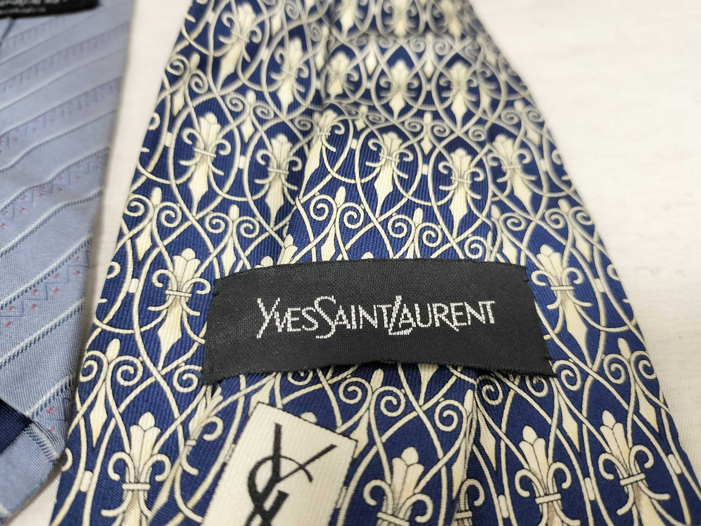 Yves Saint Laurent Yves Saint-Laurent 3-piece tie set