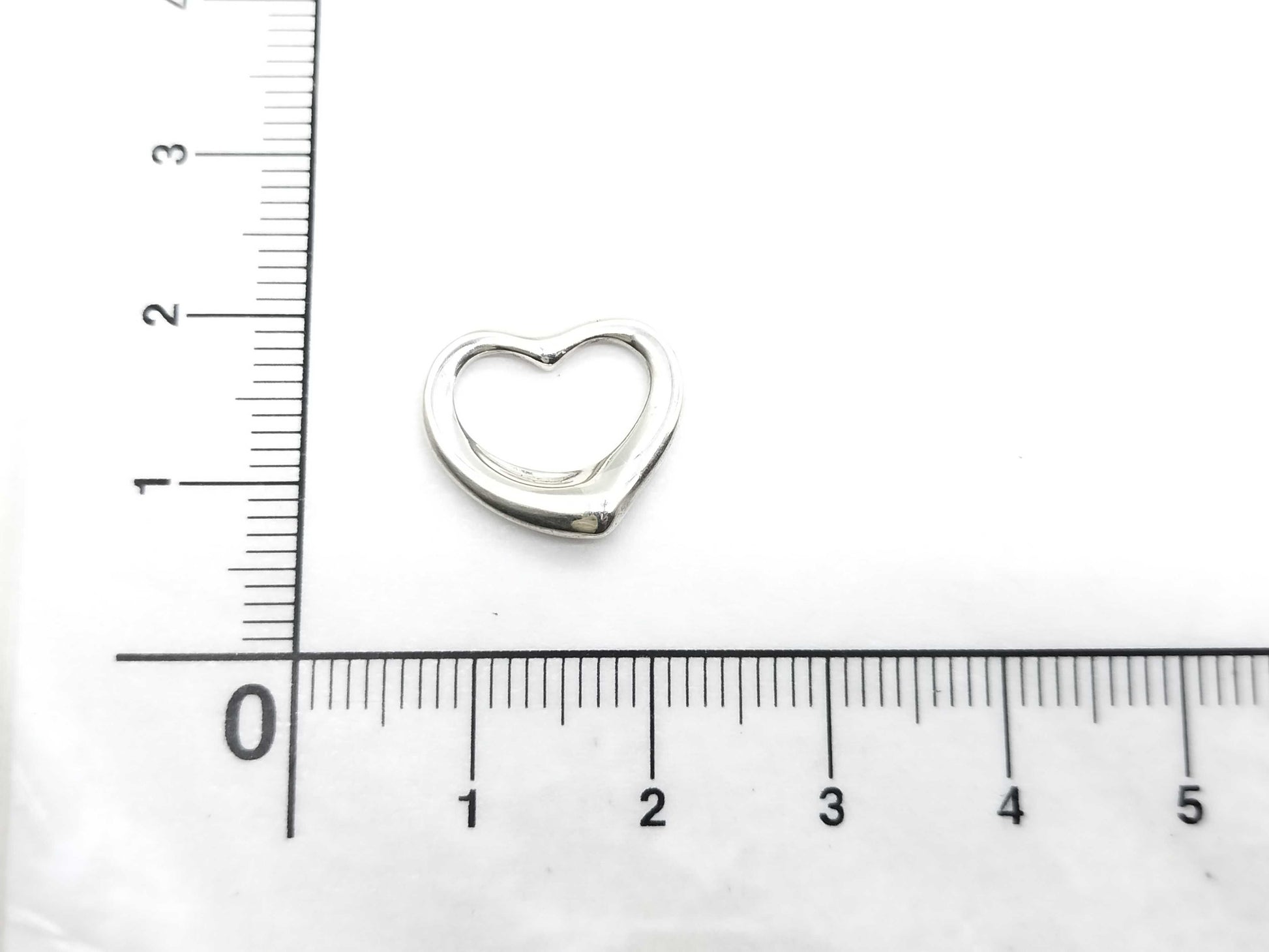 Tiffany & Co. Tiffany Open Heart Top Pendant Top