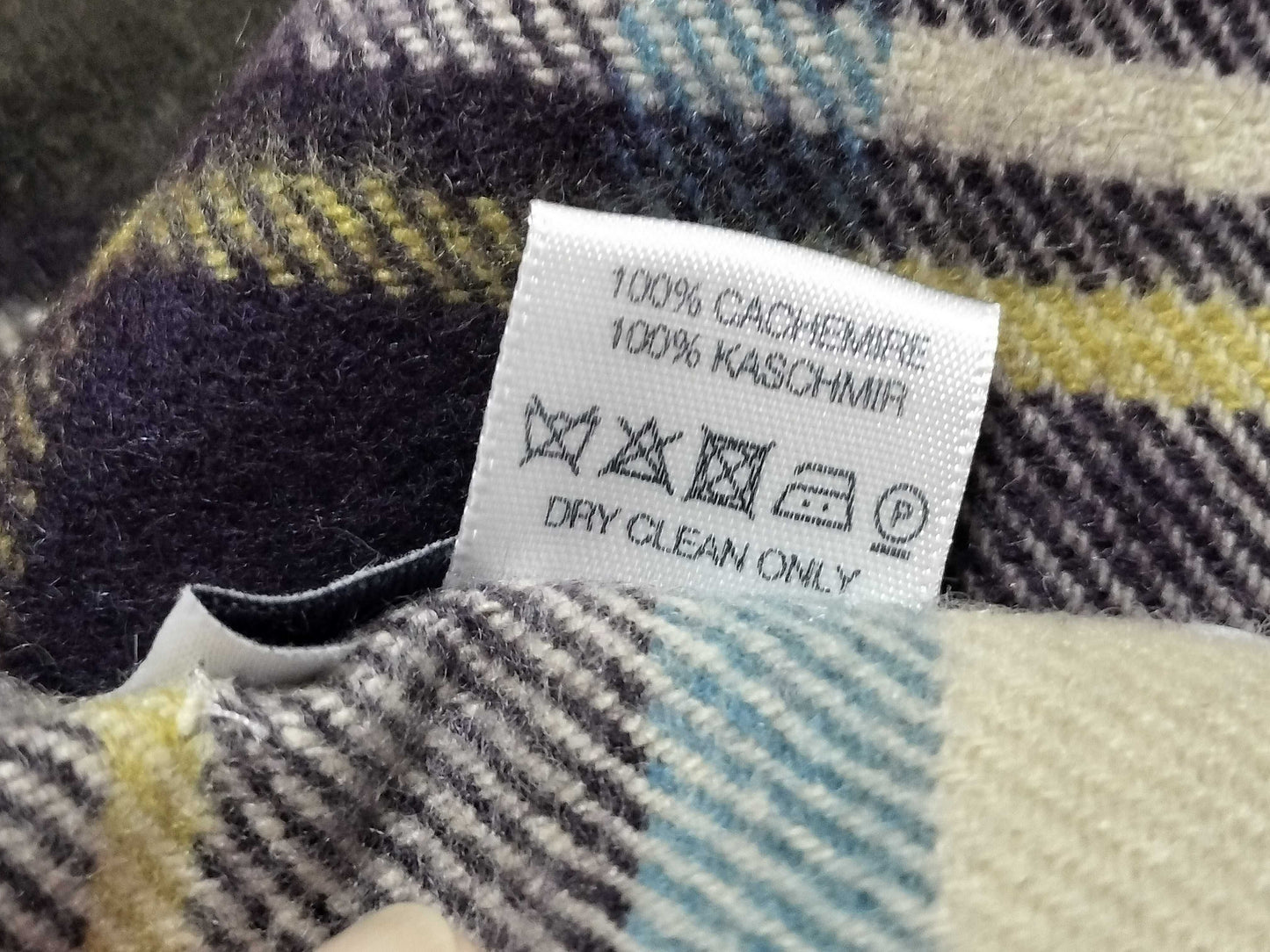 Johnstons 100% Cashmere Scarf, Multicolor, Approx. 72 x 208mm, Other Apparel