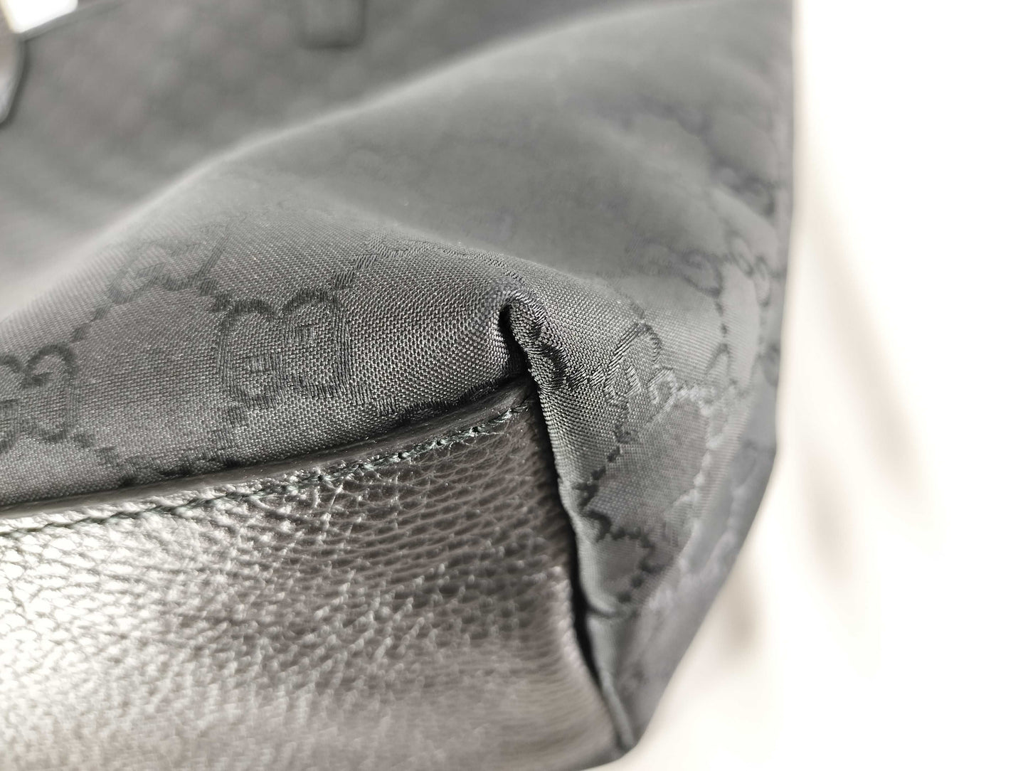 GUCCI GG Canvas Black Tote Bag 211525