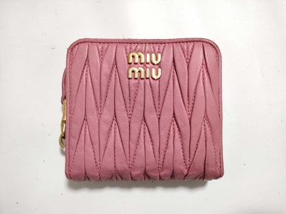 Miu Miu Matelasse wallet with box