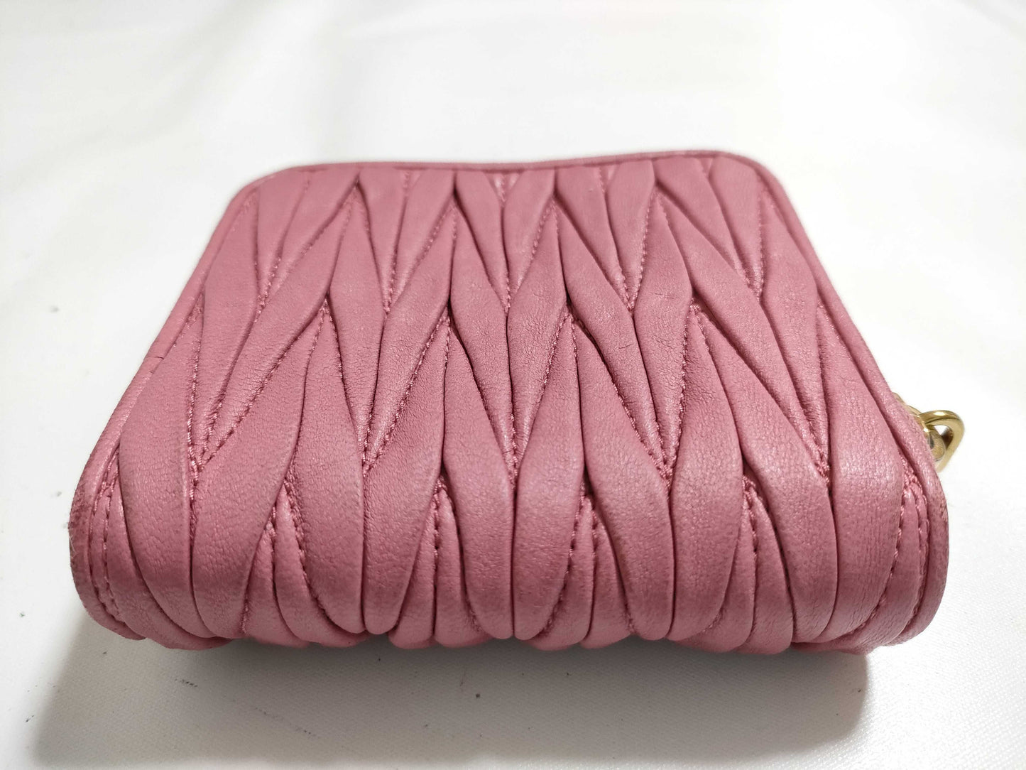Miu Miu Matelasse wallet with box