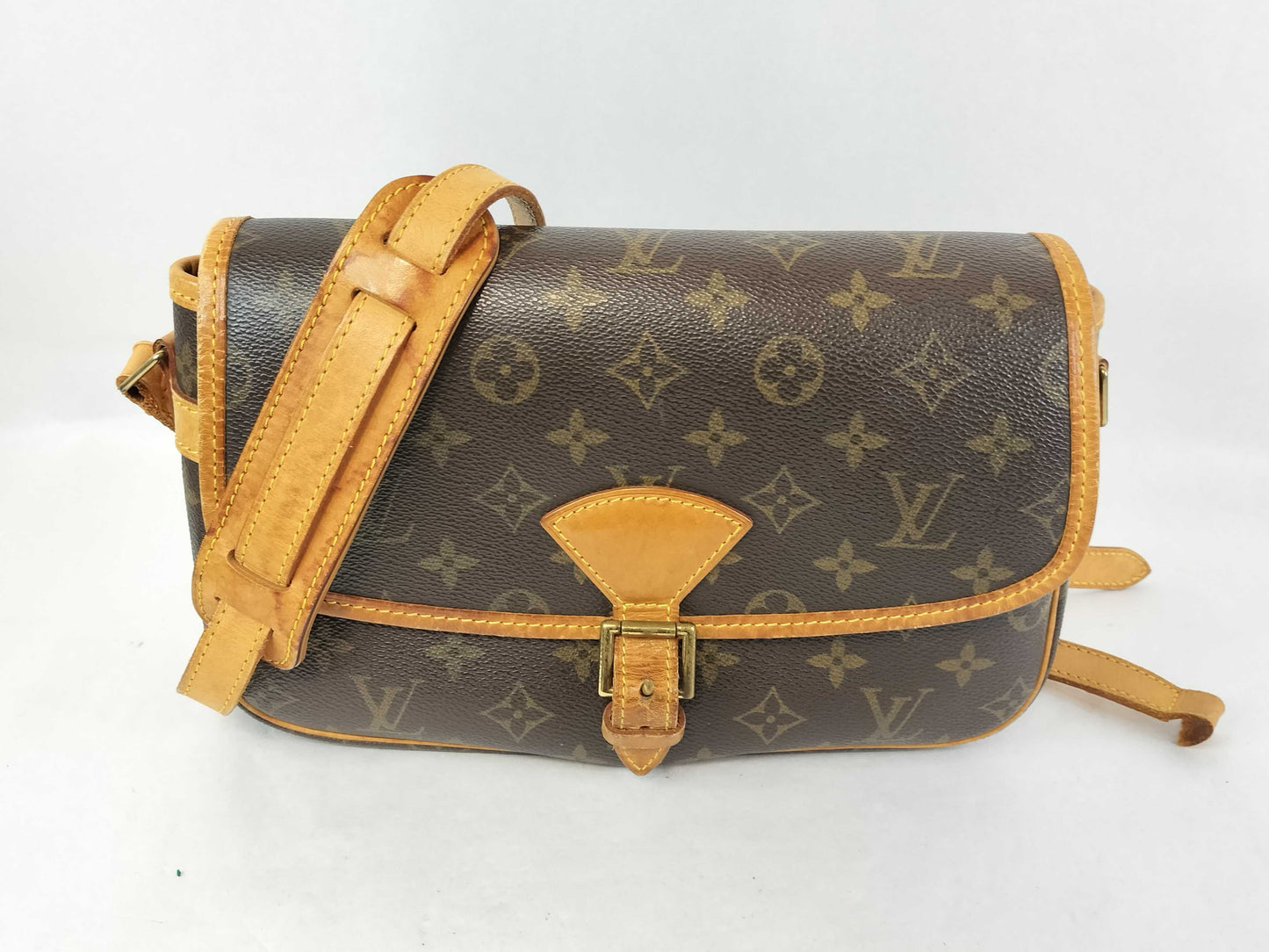 LOUIS VUITTON Monogram Louis Vuitton Sologne Monogram M42250 Shoulder Bag