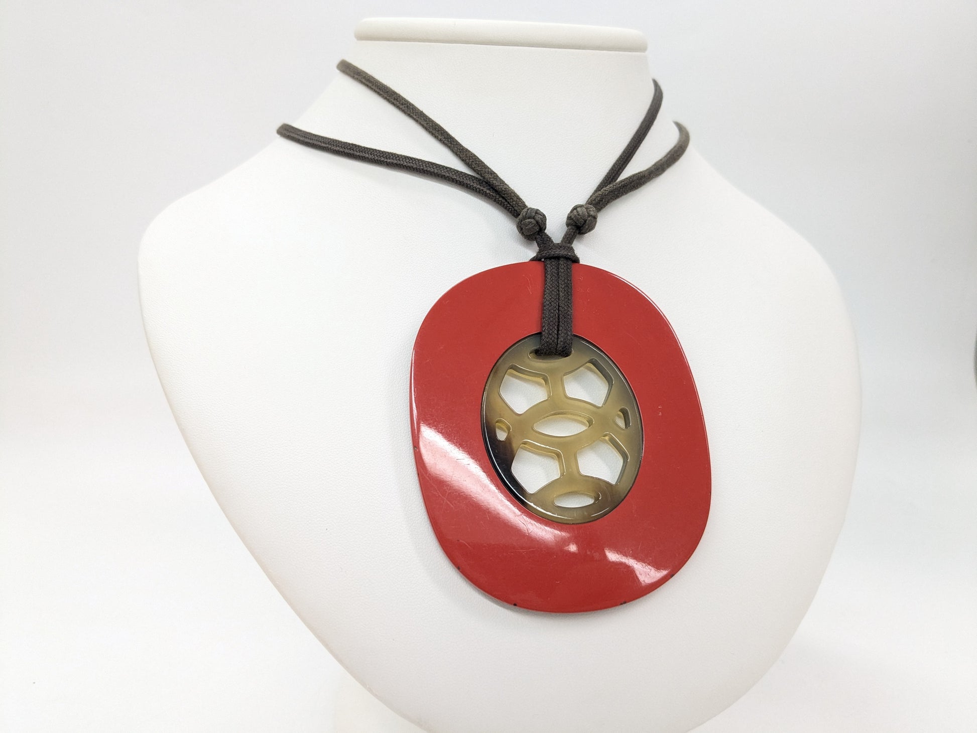 HERMES Lift GM Buffalo Horn x Lacquer Wood Necklace Red Necklace