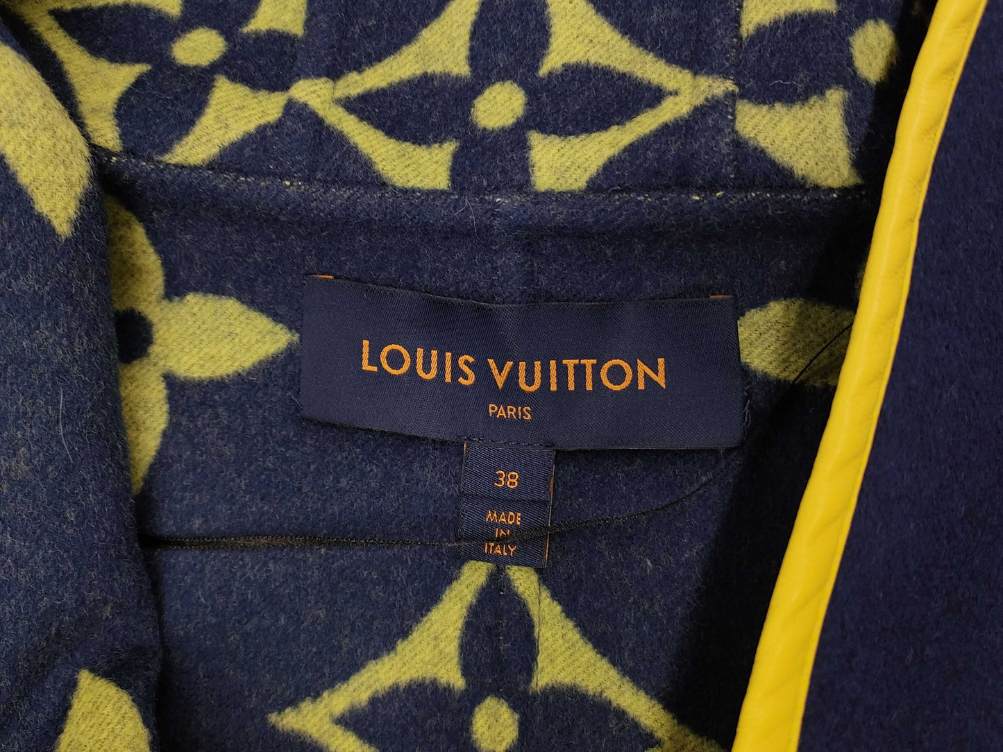 LOUIS VUITTON Monogram Wrap Coat Monogram 38 Coat