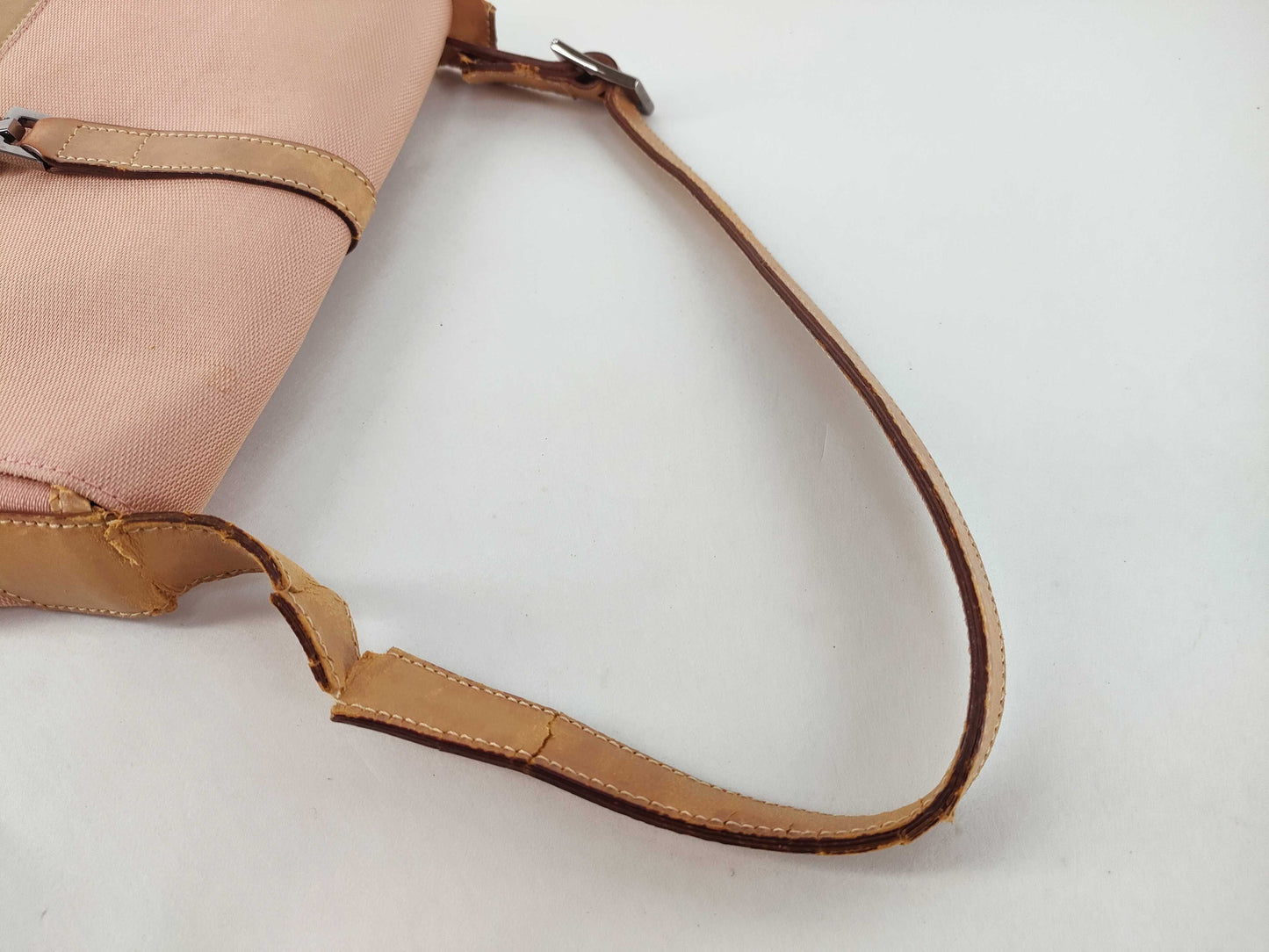 GUCCI One-Shoulder Bag 001/3824