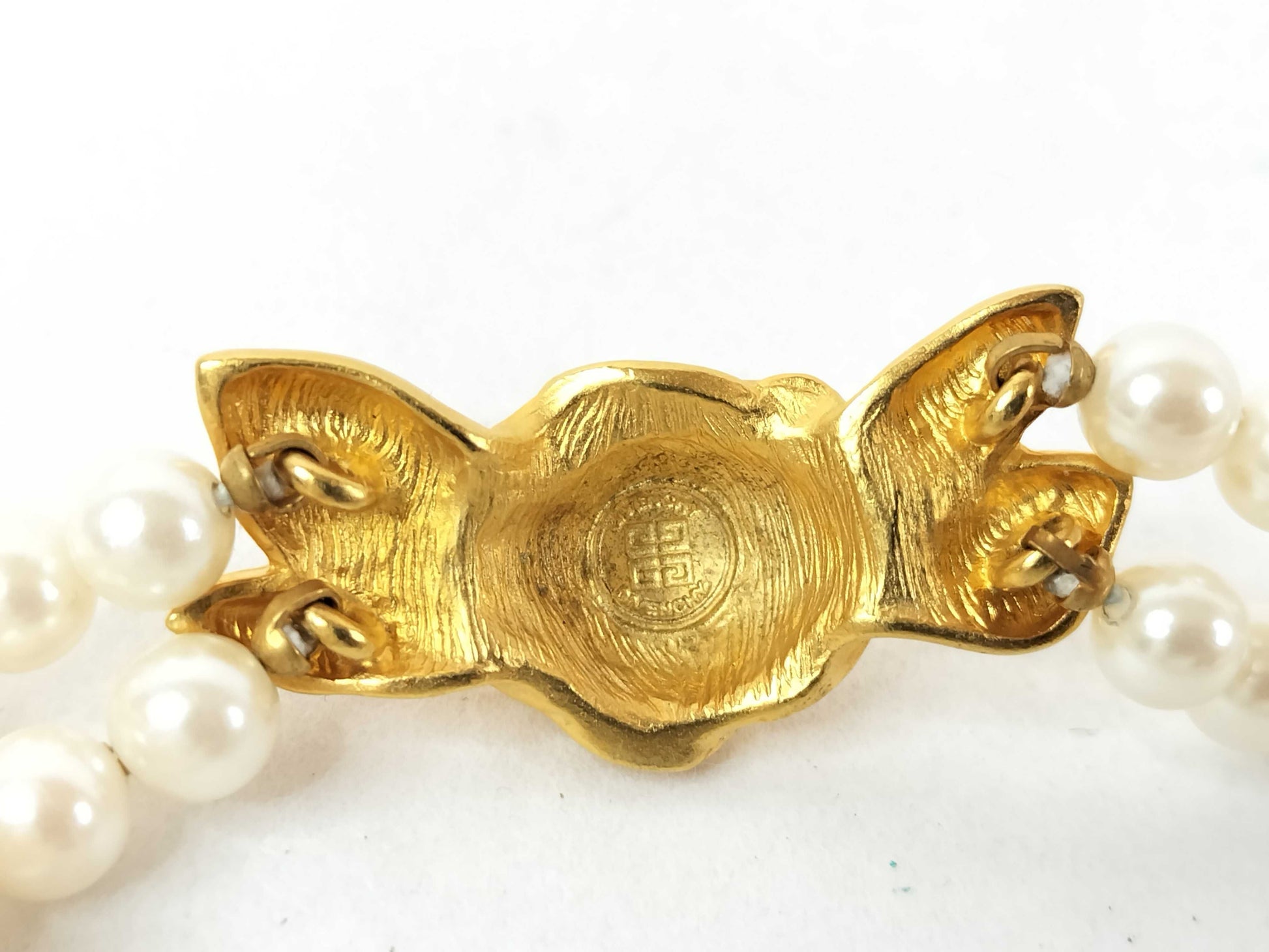 GIVENCHY Pearl Rose Necklace