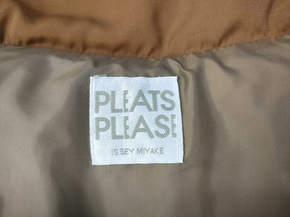 PLEATS PLEASE PLEATS PLEASE ISSEY MIYAKE 2-way Down Jacket Size 4 Jacket